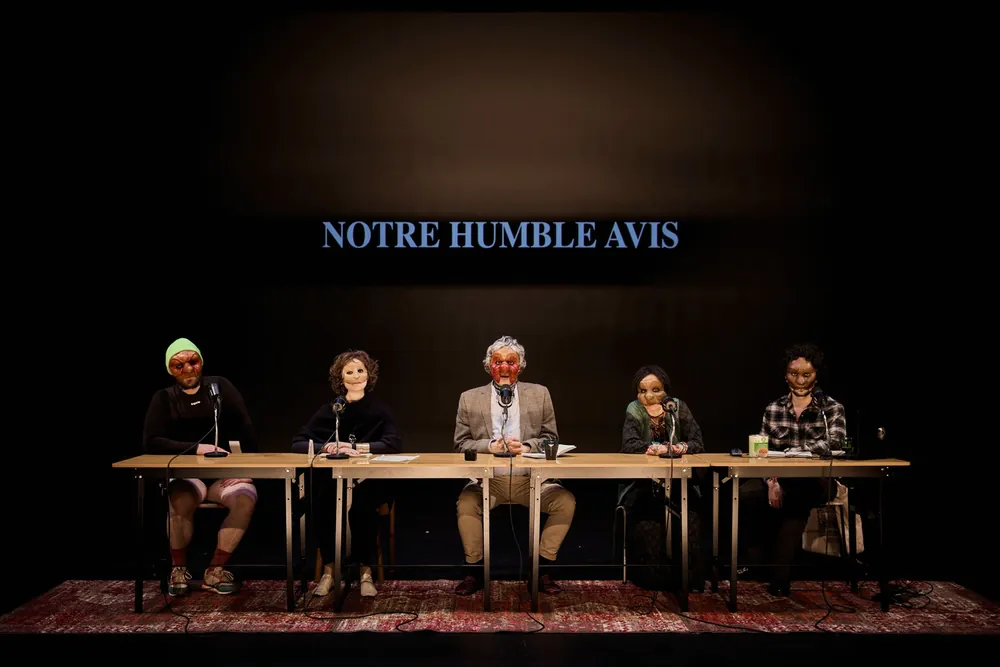 Notre Humble Avis : quand le débat devient théâtre et le théâtre devient débat